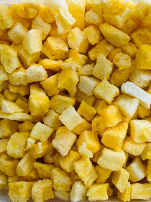 Freeze-dried mangoes